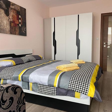 Stylish Apartment Near City Center Пловдив Экстерьер фото