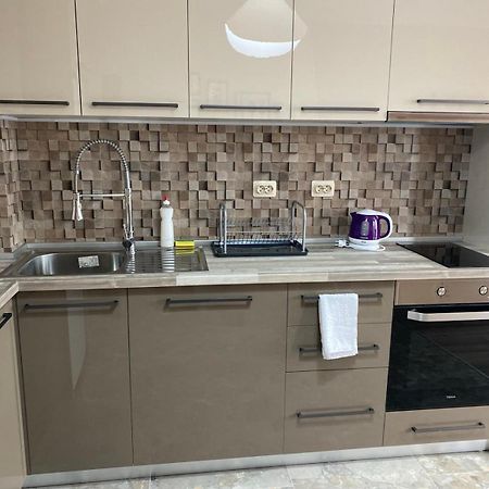 Stylish Apartment Near City Center Пловдив Экстерьер фото